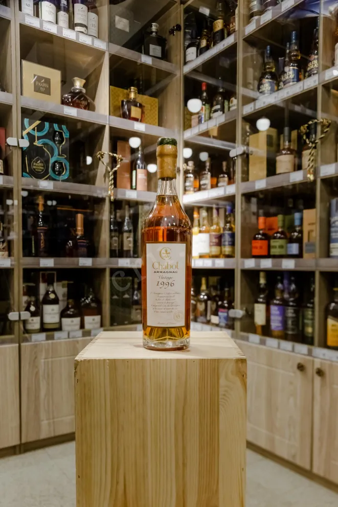 В магазине Крю Профи Chabot Vintage in tube 1996 0.7 л