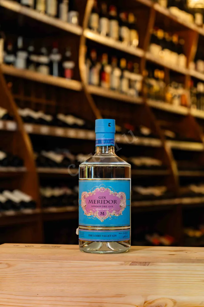В магазине Крю Профи Meridor London Dry 0.7 л