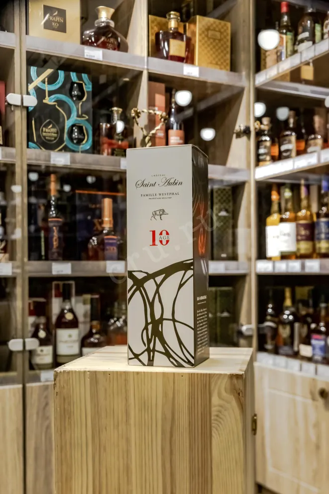 В магазине Крю Профи Saint Aubin 10 age Bas-Armagnac gift box 0.7 л
