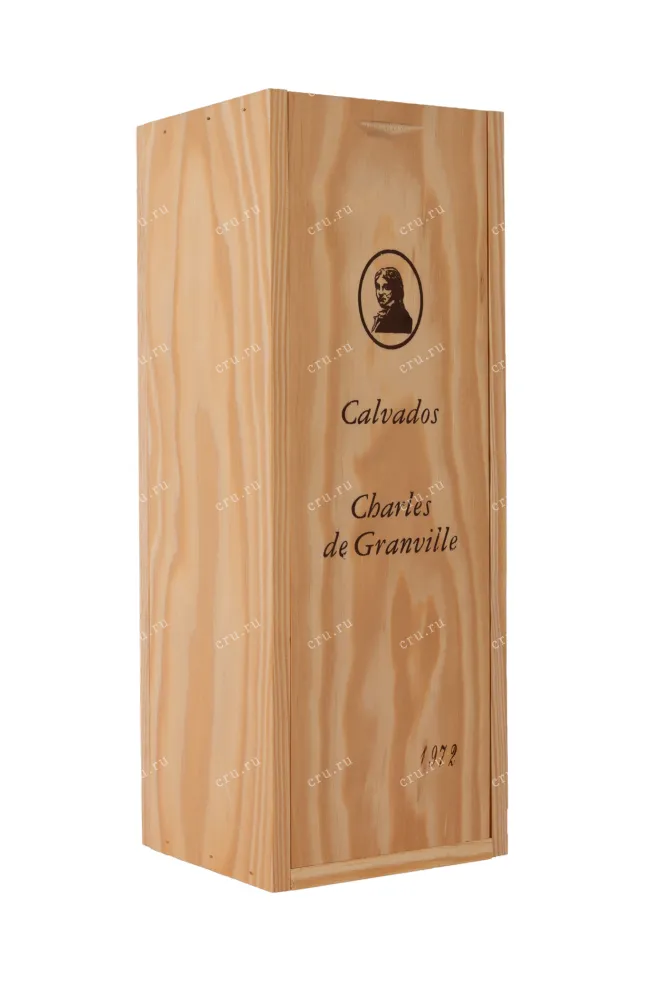 Деревянная коробка Charles de Granville wooden box 1972 0.7 л