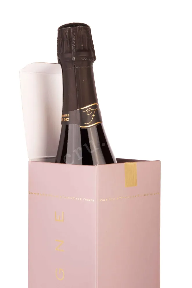 В подарочной коробке Nathalie Falmet Cuvee ZH 302 gift box 2012 0.75 л