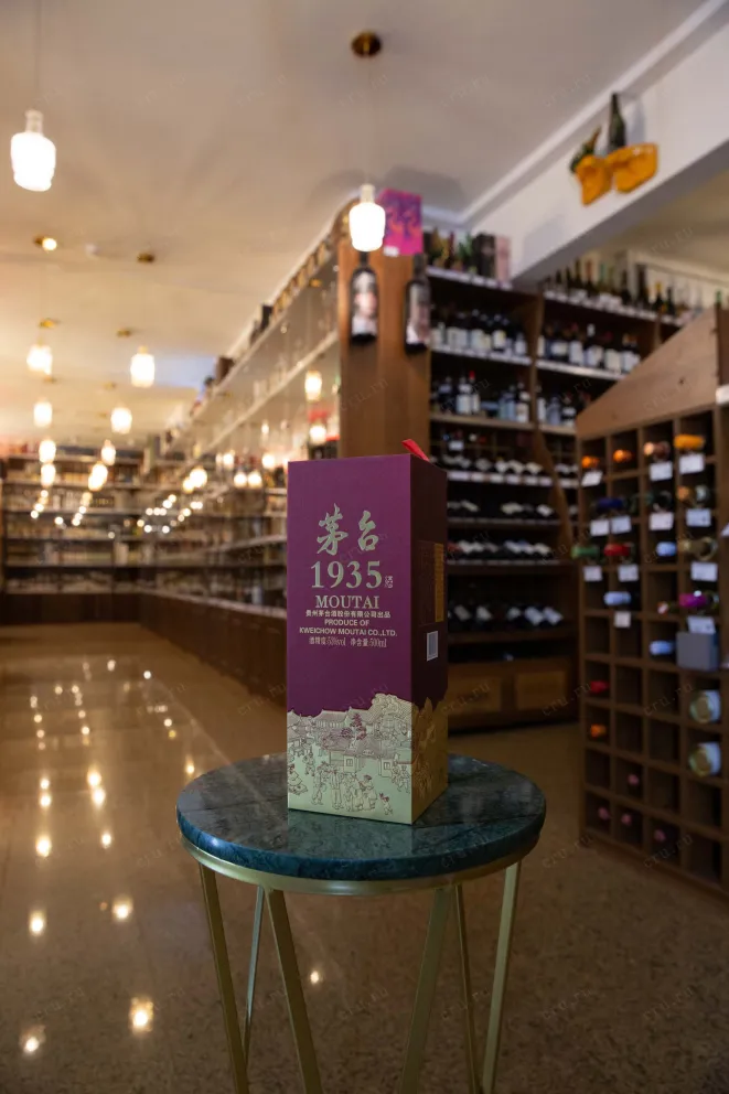 В магазине Крю Профи Moutai 1935 in gift box 0.5 л