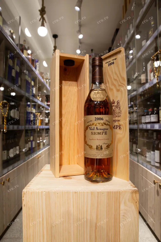 В магазине Крю Профи Sempe 2006 0.7 л