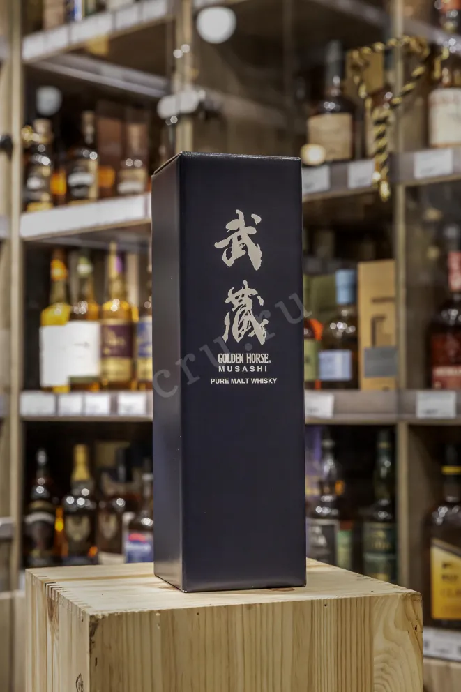 В магазине Крю Профи Golden Horse Musashi 3 years 0.7 л