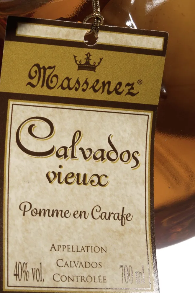 Этикетка G.E. Massenez Vieux in gift box 0.7 л