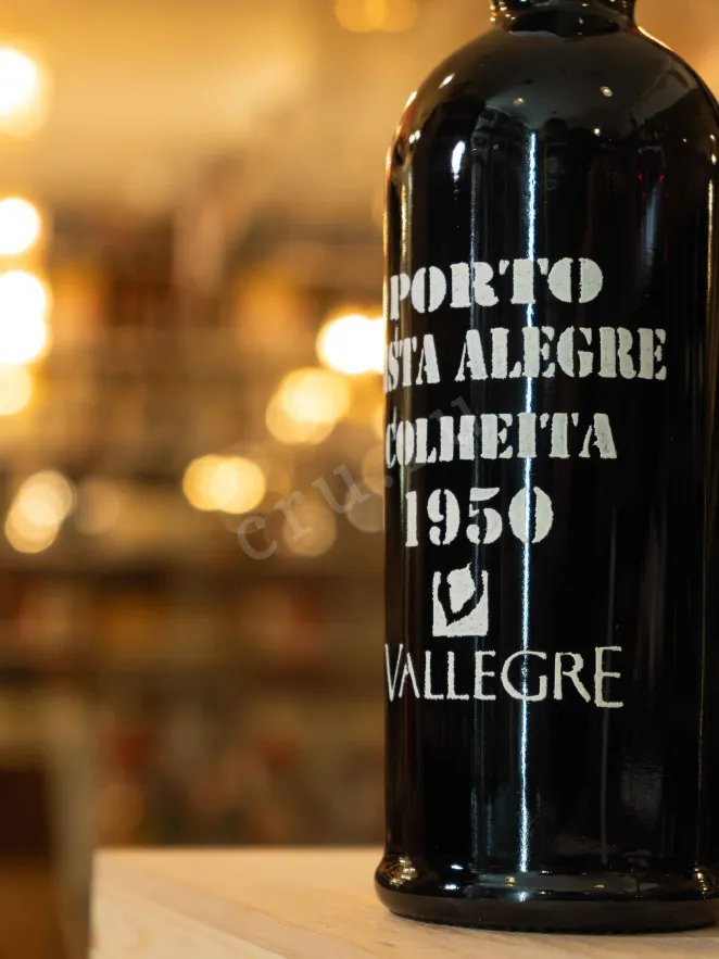 В магазине Крю Профи Vista Alegre Porto Сolheita Vallegre in wooden box 1950 0.75 л