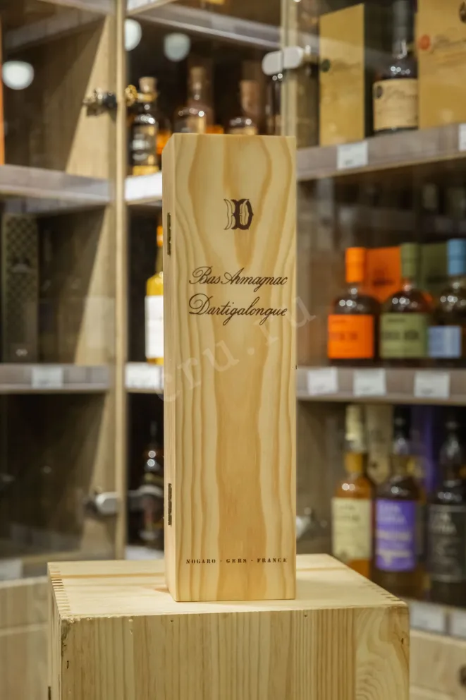 В магазине Крю Профи Vintage Bas Armagnac Dartigalongue wooden box 1960 0.5 л
