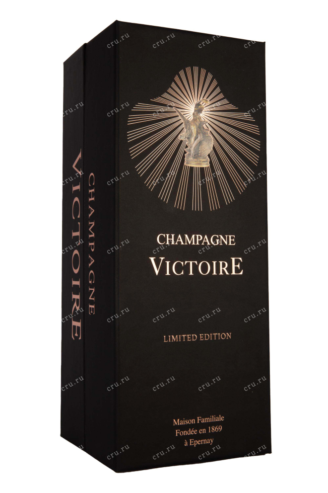 Подарочная коробка Victoire Rose in gift box 2017 0.75 л