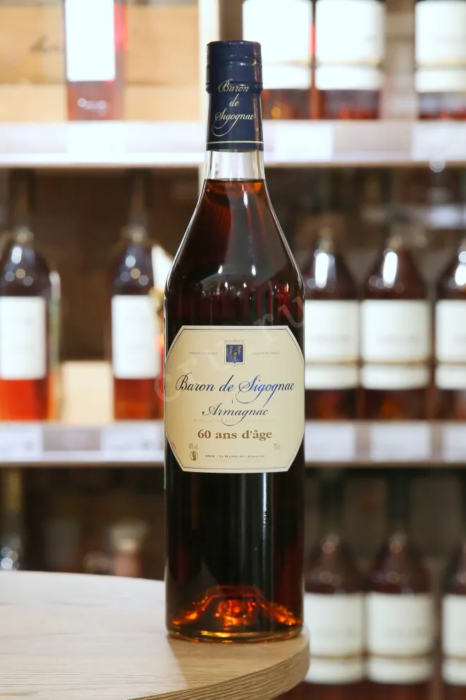 В магазине Крю Профи Baron de Sigognac 60 ans d'age 0.5 л