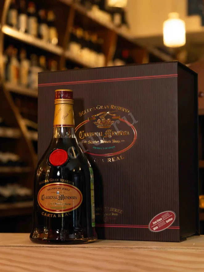 В магазине Крю Профи Sanchez Romate Cardenal Mendoza Carta Real Solera Gran Reserva gift box + glass 0.7 л