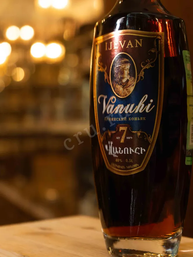 В магазине Крю Профи Ijevan Vanuhi 7 years 0.5 л