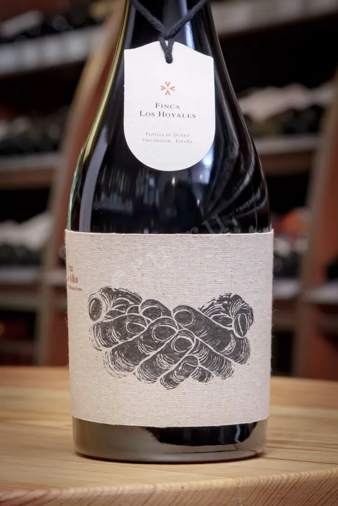 В магазине Крю Профи Finca Los Hoyales Ribera del Duero 2015 0.75 л