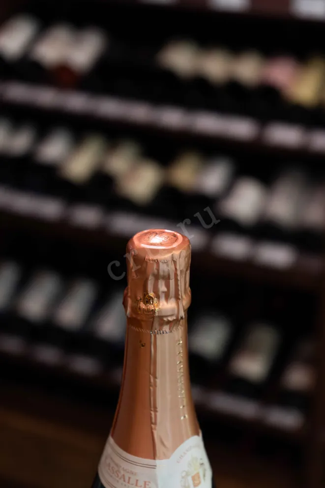 Пробка J. Lassalle Premier Cru Chigny-les-Roses Reserve des Grandes Annee Rose Brut 2017 0.75 л