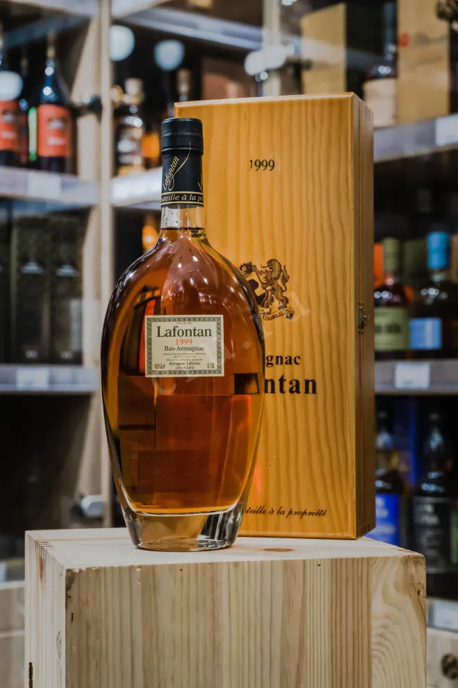 В магазине Крю Профи Lafontan Millesime in gift box 1999 0.7 л