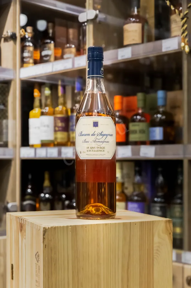 В магазине Крю Профи Baron de Sigognac 10 ans 0.7 л