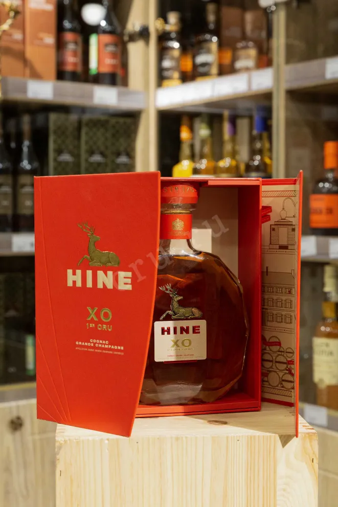 В магазине Крю Профи Hine XO Premier Cru De Cognag in gift box 2013 0.7 л