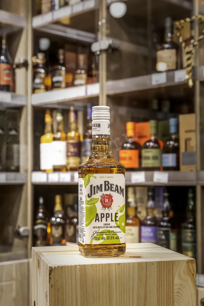 В магазине Крю Профи Jim Beam Apple 0.7 л
