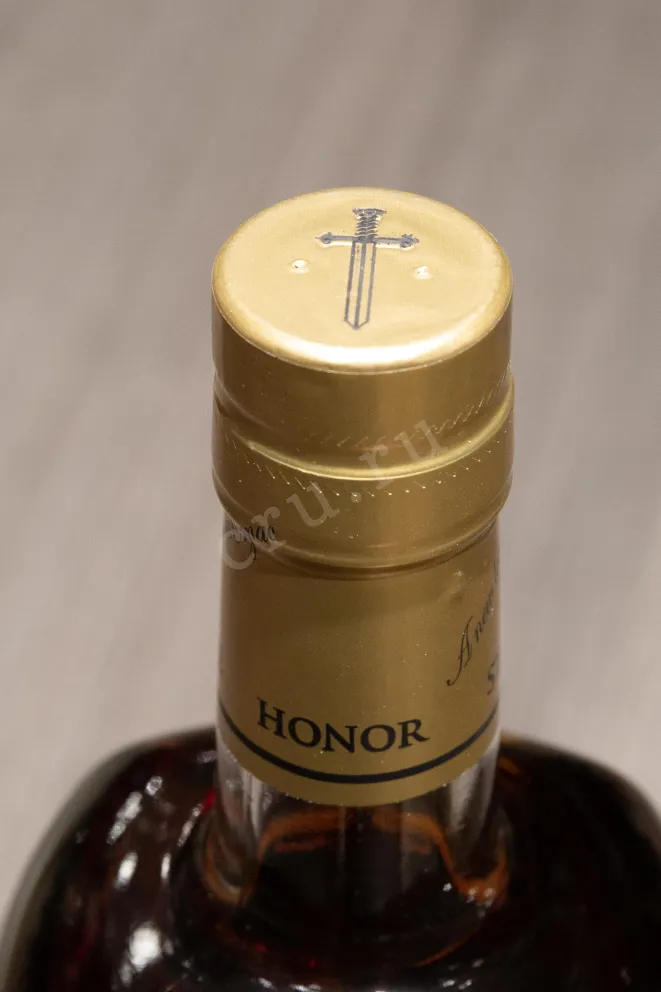 Пробка Honor VS Gold Edition gift box 0.75 л