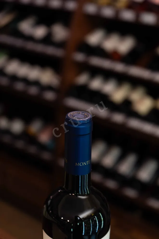 Пробка Montes Reserva Merlot 2022 0.75 л
