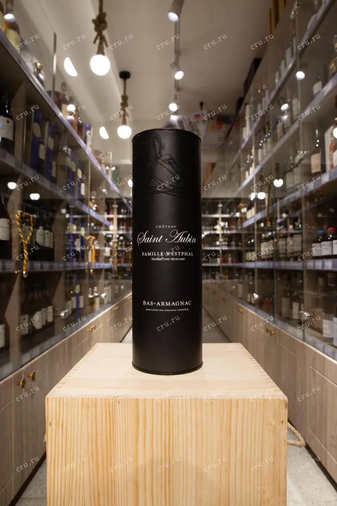 В магазине Крю Профи Saint Aubin Bas-Armagnac in tube 1975 0.7 л
