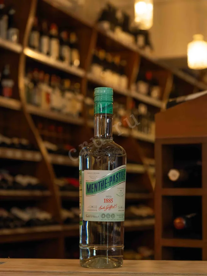 В магазине Крю Профи Giffard Menthe Pastille 0.7 л