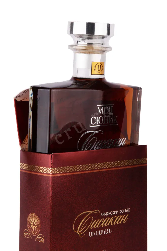 В подарочной коробке Mets Sunik Sisakan XO 10 years in gift box 0.5 л