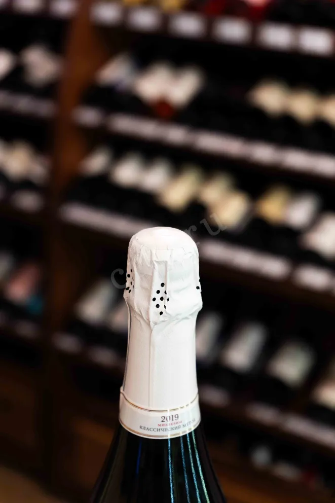 Пробка Novy Svet Blanc de Noirs Extra Brut 2019 0.75 л