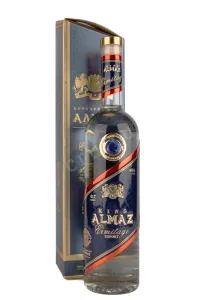 Водка Королевский Алмаз Эрмитаж в подарочной упаковке  0.7 л