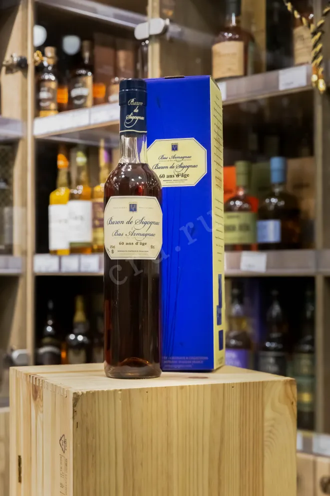 В магазине Крю Профи Baron de Sigognac 60 ans d'age 0.5 л