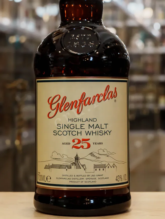 В магазине Крю Профи Glenfarclas 25 years in gift box 0.7 л