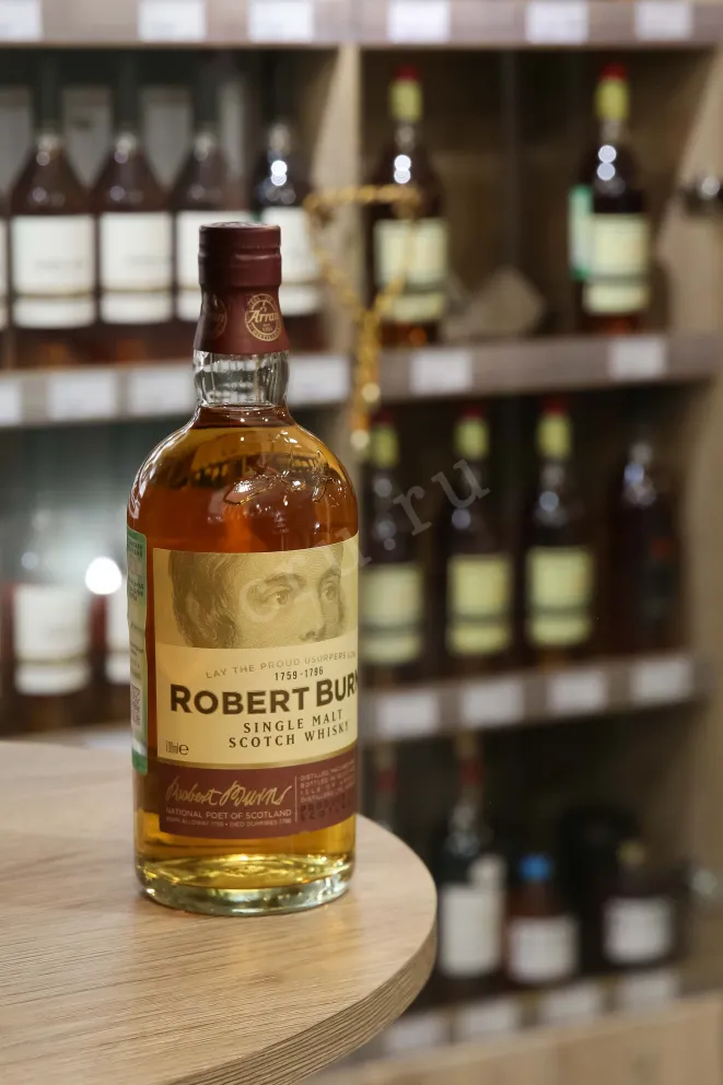 В магазине Крю Профи Robert Burns Single Malt in tube 0.7 л
