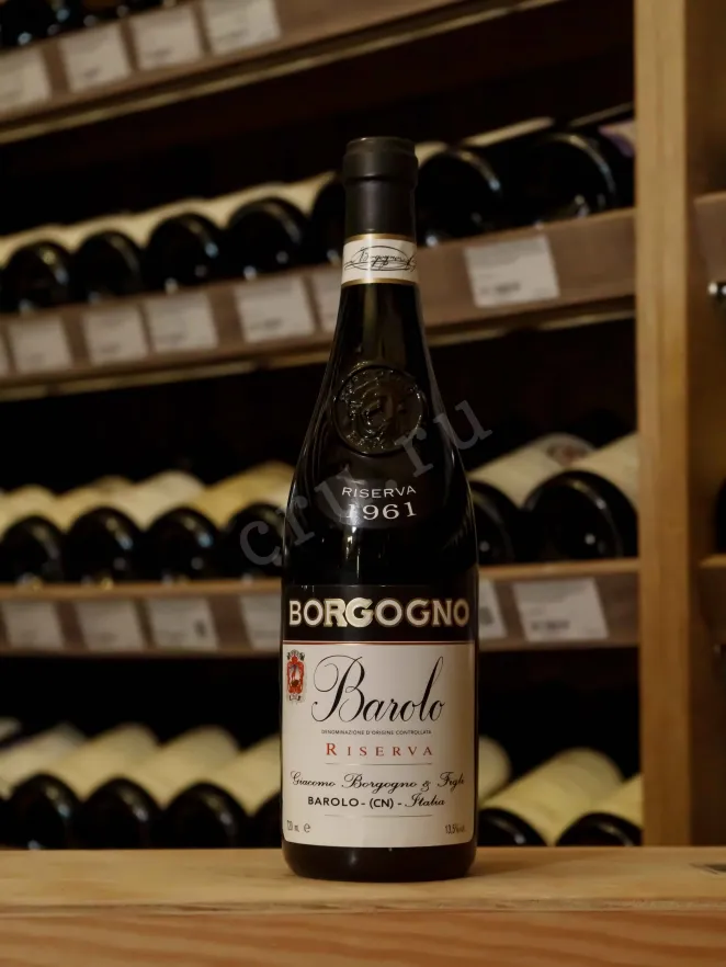 В магазине Крю Профи Borgogno Barolo Riserva with gift box 1961 0.72 л