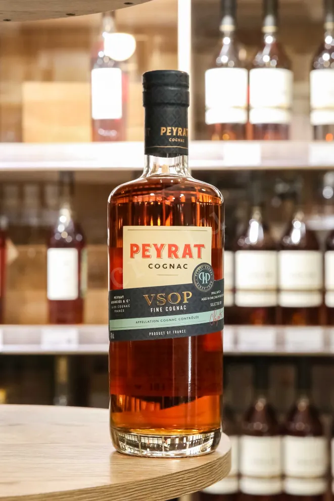 В магазине Крю Профи Peyrat VSOP 4 YO 0.7 л