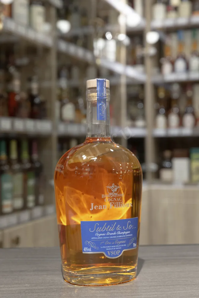 В магазине Крю Профи Jean Fillioux Subtil & So VSOP Grande Champagne Premier Cru gift tube 0.7 л