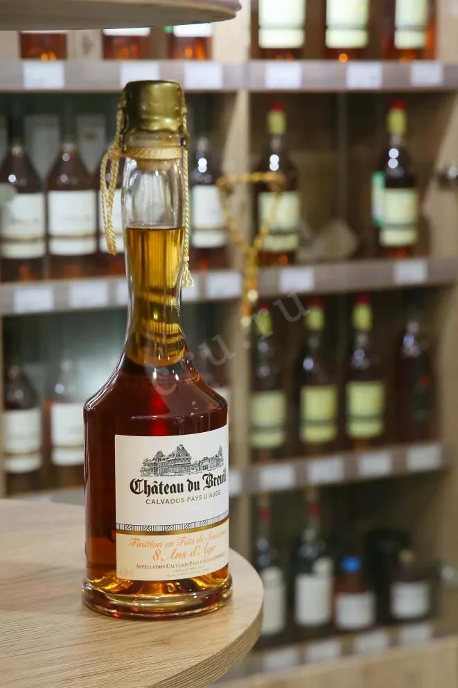 В магазине Крю Профи Chateau du Breuil Finition en Futs de Sauternes 8 Ans d'Age in gift box 0.7 л