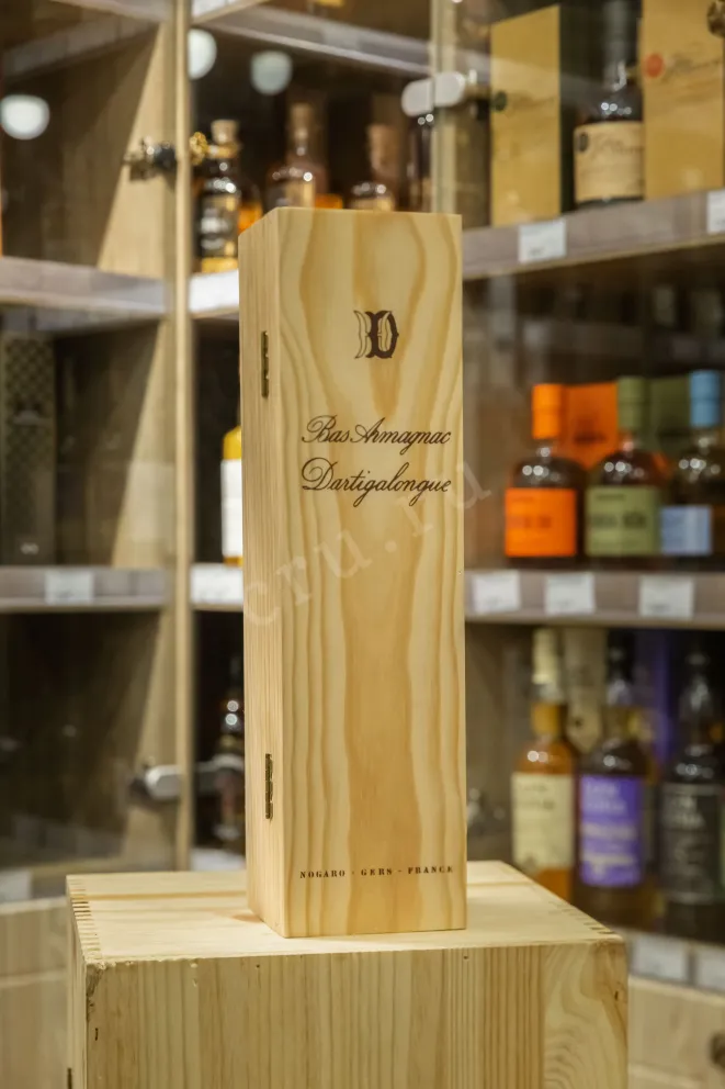 В магазине Крю Профи Dartigalongue Bas Armagnac 1978 wooden box 1978 0.5 л