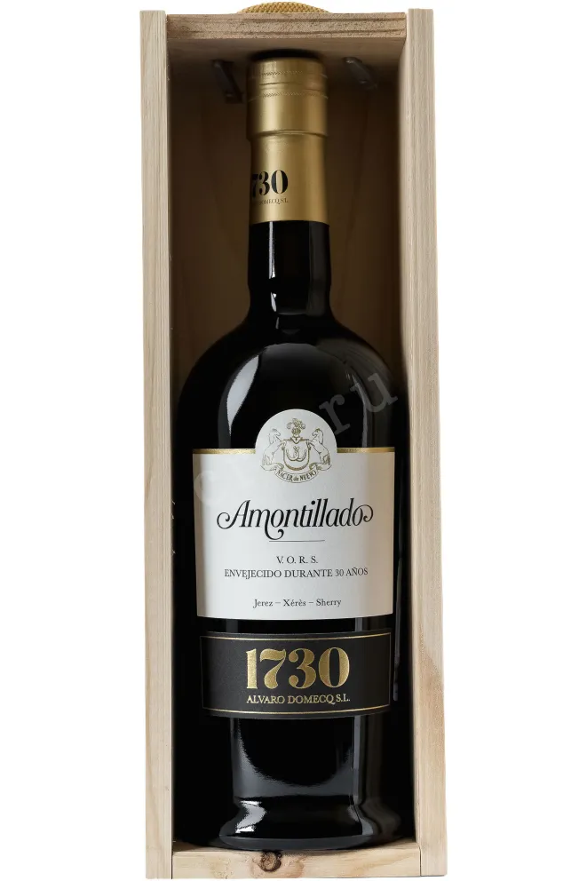 Херес Alvaro Domecq 1730 Amontillado VORS in a wooden box 1994 0.75 л