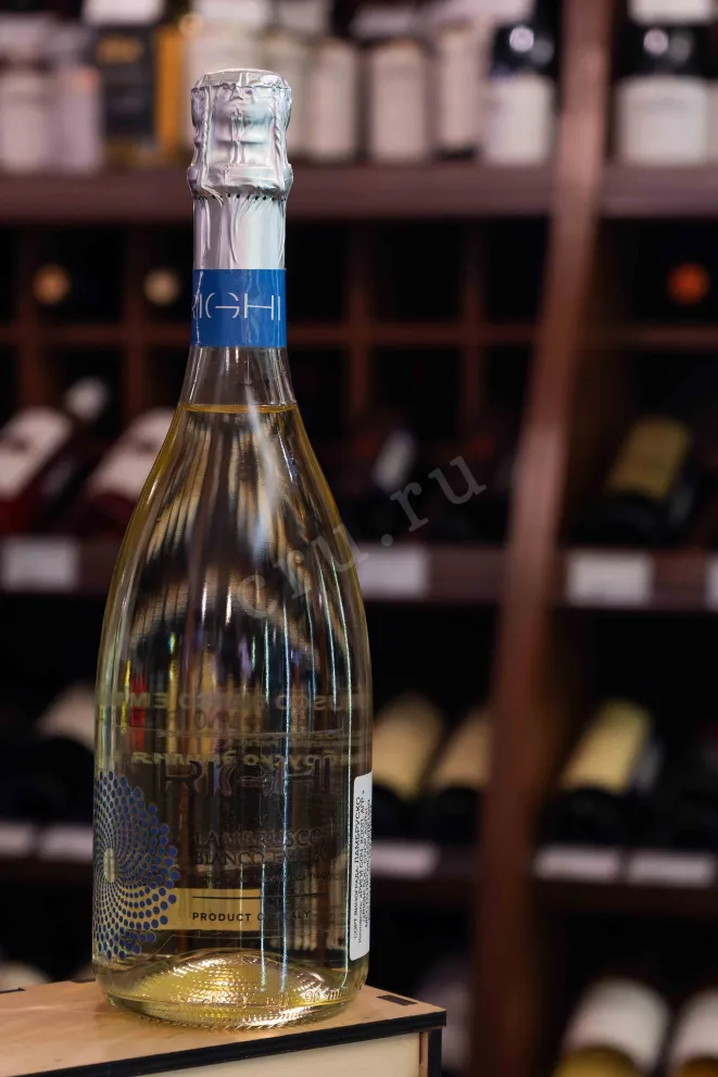 В магазине Крю Профи Righi Lambrusco Blanco Emilia IGT 2024 0.75 л