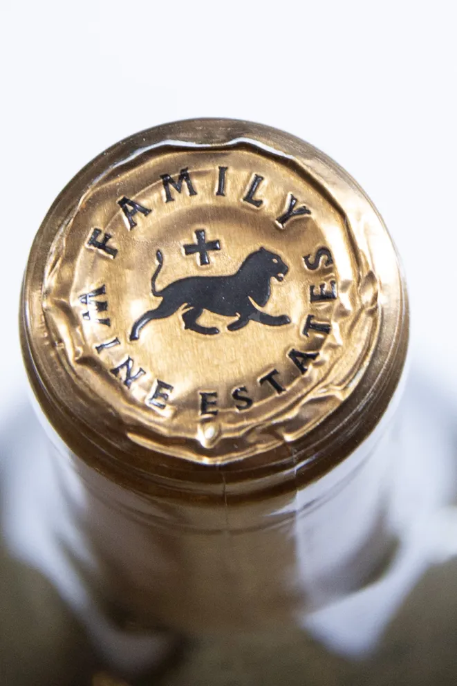 Пробка Karas Chardonnay 2021 0.75 л