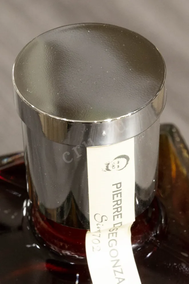 Пробка Pierre de Segonzac Rare Reserve decanter & gift box 0.7 л