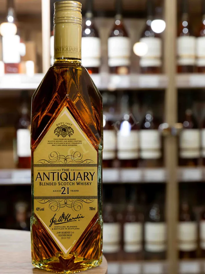 В магазине Крю Профи Antiquary 21 years in gift box 0.7 л