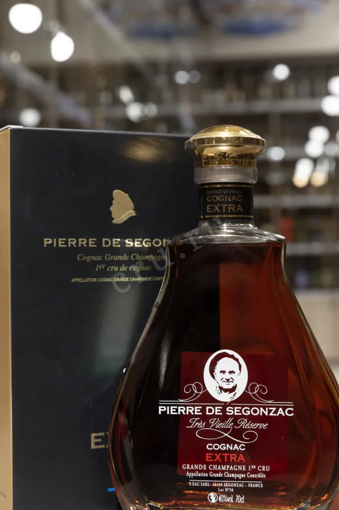 В магазине Крю Профи Pierre de Segonzac Extra Tres Vieille Reserve in gift box 0.7 л
