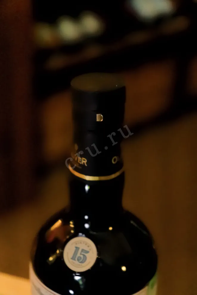 Пробка Oliver Presidente Marti 15 years gift box 0.7 л
