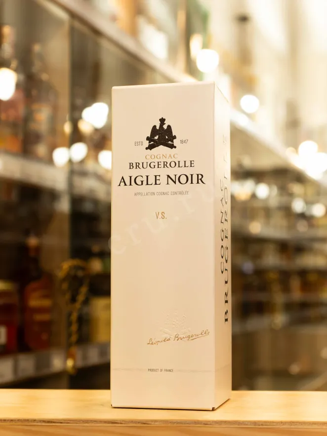 В магазине Крю Профи Brugerolle Aigle Noir VS 3 years gift box 0.7 л