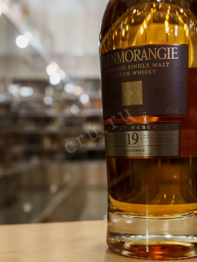 В магазине Крю Профи Glenmorangie 19 Years Old Finest Reserve in gift box 0.7 л