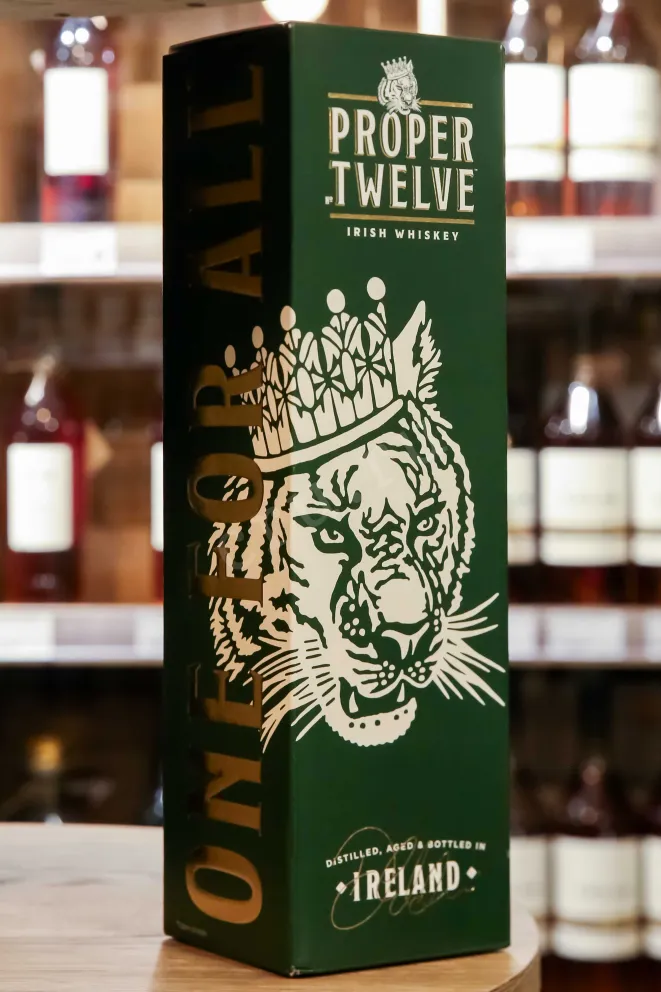 В магазине Крю Профи Proper Twelve with gift box 0.7 л