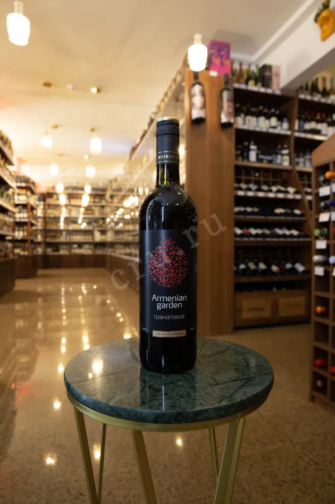 В магазине Крю Профи Armenian Garden Pomegranate Semi-Sweet 0.75 л