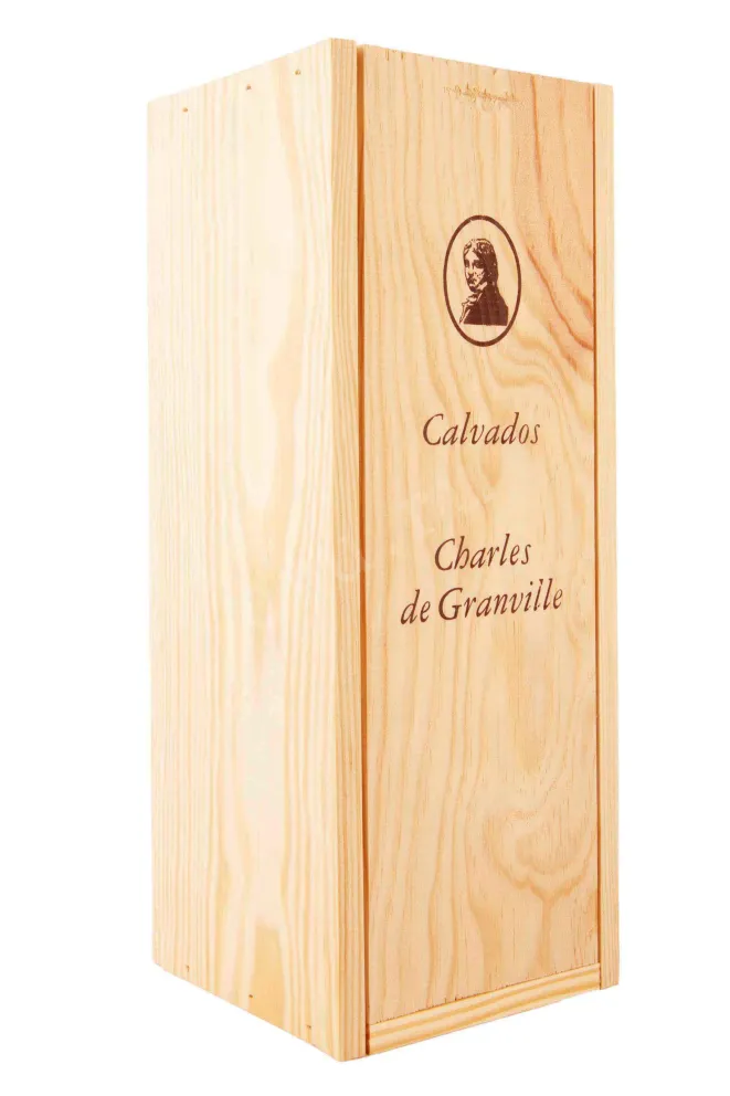 Кальвадос Charles de Granville Fine   0.7 л