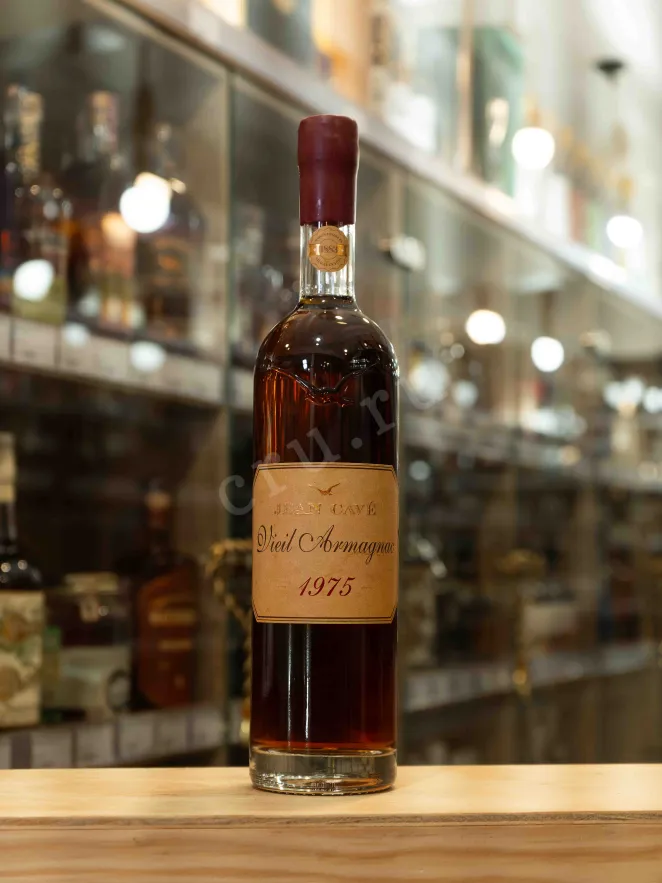В магазине Крю Профи Jean Cave Vieil Armagnac AOC wooden box 1975 0.7 л