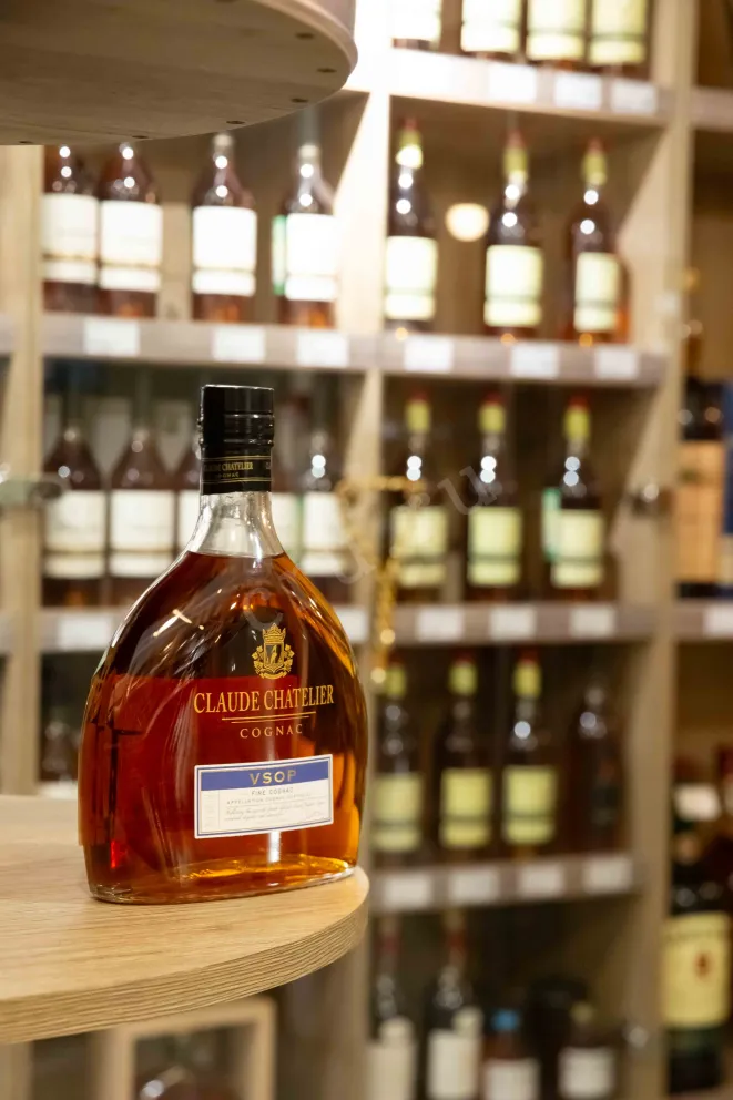 В магазине Крю Профи Claude Chatelier VSOP in gift box 0.7 л